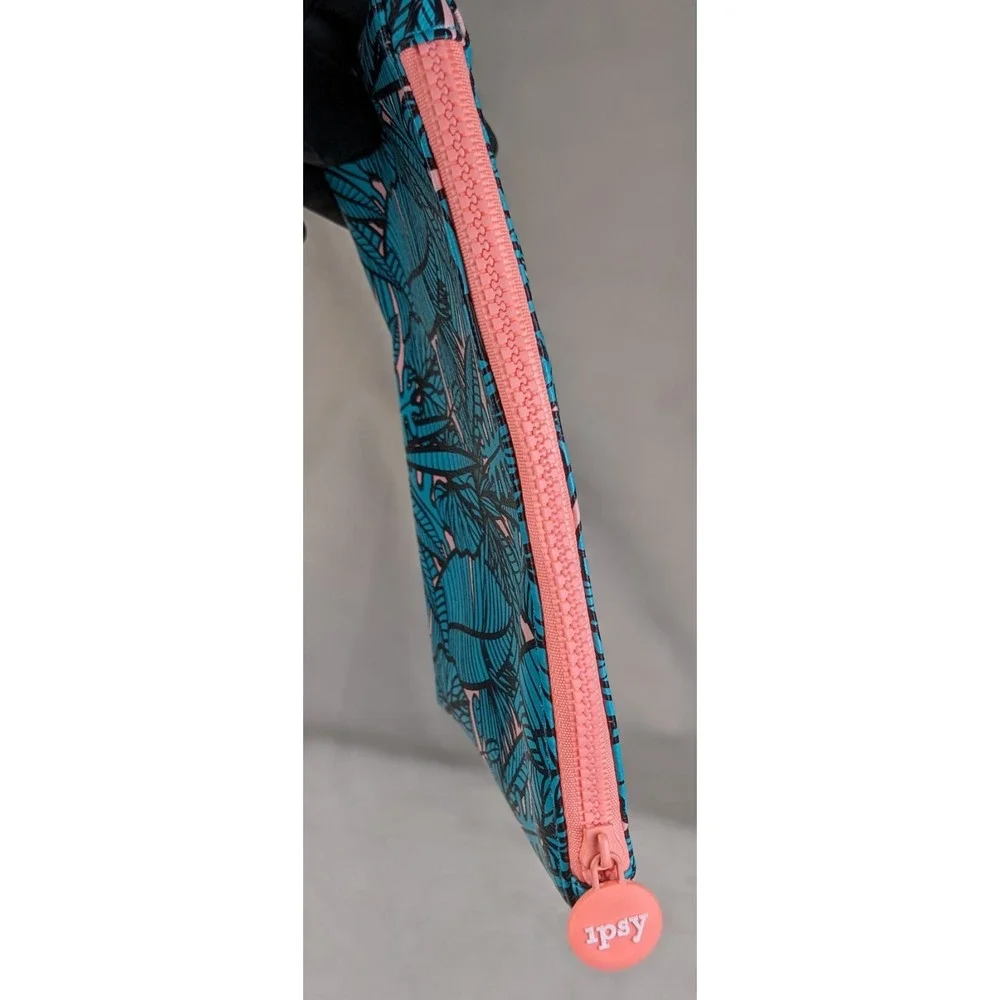 Ipsy Glam Makeup Bag Pink and‎ Teal Leaves